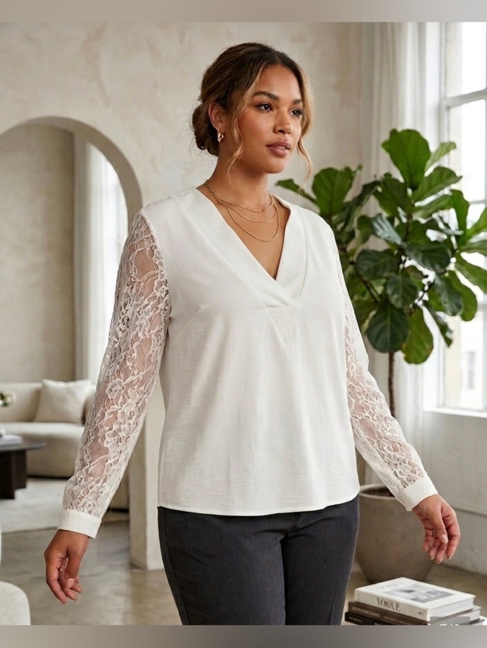 Como Black - Cream Blouse with Lace Long Sleeves (XL)